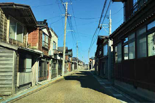 A four-kilometer stretch of traditional Japanese architecture along the coast