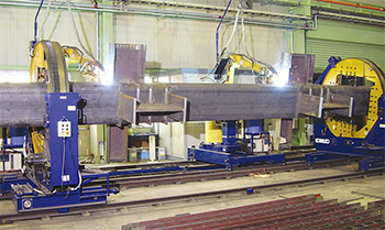 Figure 3-2: Two-joints synchronized robotic welding system for column assembly
